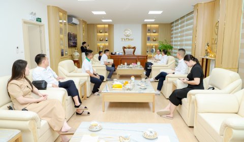 TVOne Việt Nam đón tiếp Tập đoàn Tân Long và BAF Việt Nam đến thăm nhà máy